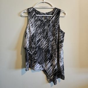 George Black & White Asymmetrical Sleevless Tank Top Blouse Keyhole Size M
